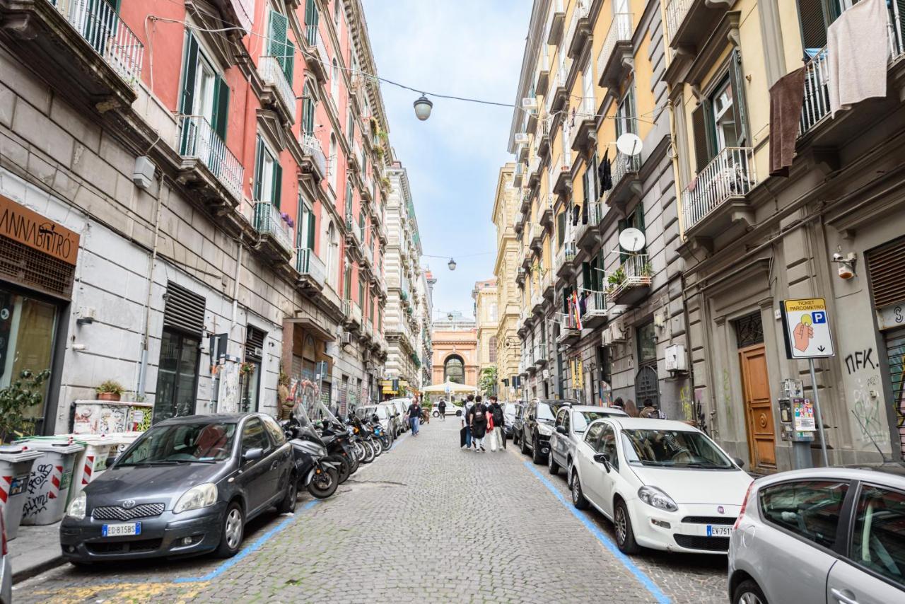 Via Bellini 44 Napoli